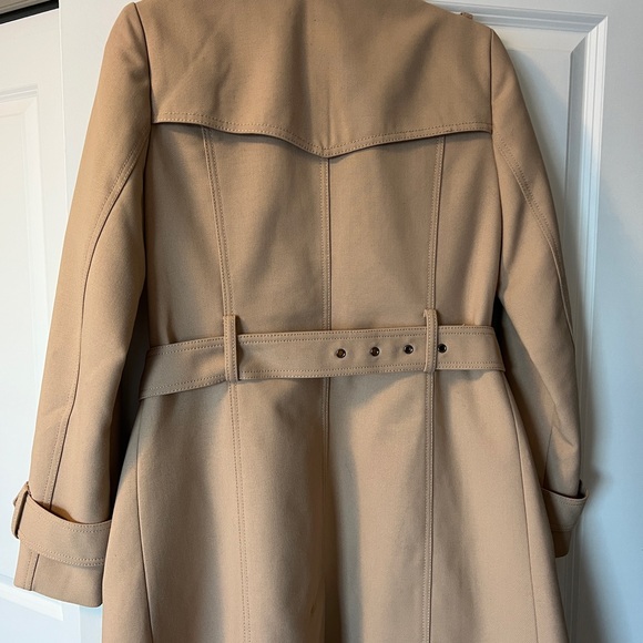 Banana Republic Timeless Trench Coat - Champagne Toast (2021) - Picture 8 of 12